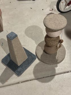 Cat scratching accessories