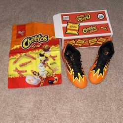 Cheeto Pumas 