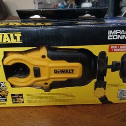 NEW! DEWealt Pipe Cutter