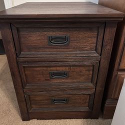 Night Stand  3-drawer
