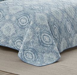 Tommy Bahama King Sized Quilt. Two shams included. Brand new, never removed from package. 