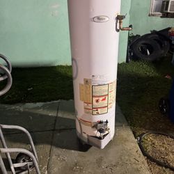 40 Gal Water Heater 