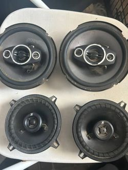 Kicker/pioneer Speakers