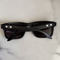 Oakley Holbrook Sunglasses For Men