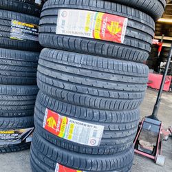 225/40ZR18 Marca Momo Nuevas Y Garantizdas