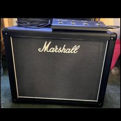 Marshall Haze 40 watt all-tube guitar combo amplifier digital effects with foot switch