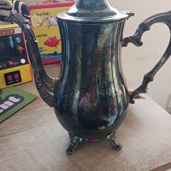 
Only 1 available

William Rogers 801 Silverplate Coffee Pot Silver Tea Time

