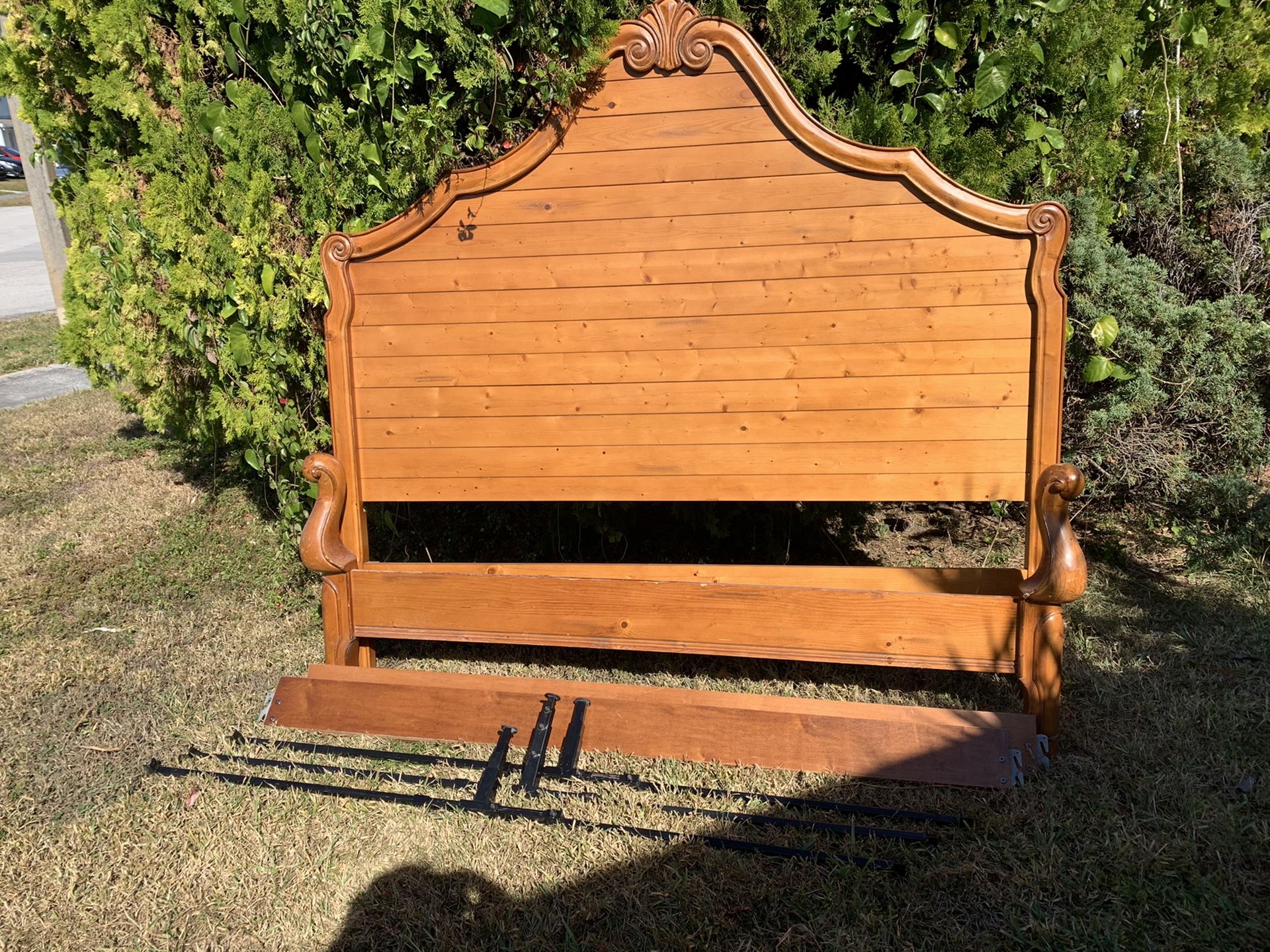 Wood king size bed frame