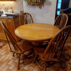 Kitchen Table 4 Chairs