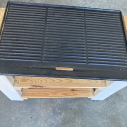 New Cast Iron Griddle And Pan 