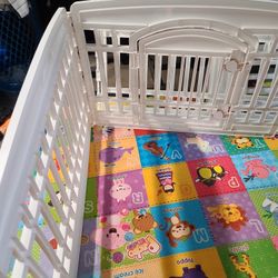 Baby Gate/Dog Gate