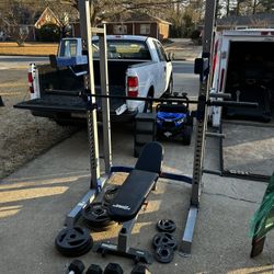 Fitness Gear Pro HR 600 + Barbell + Weights + Bench