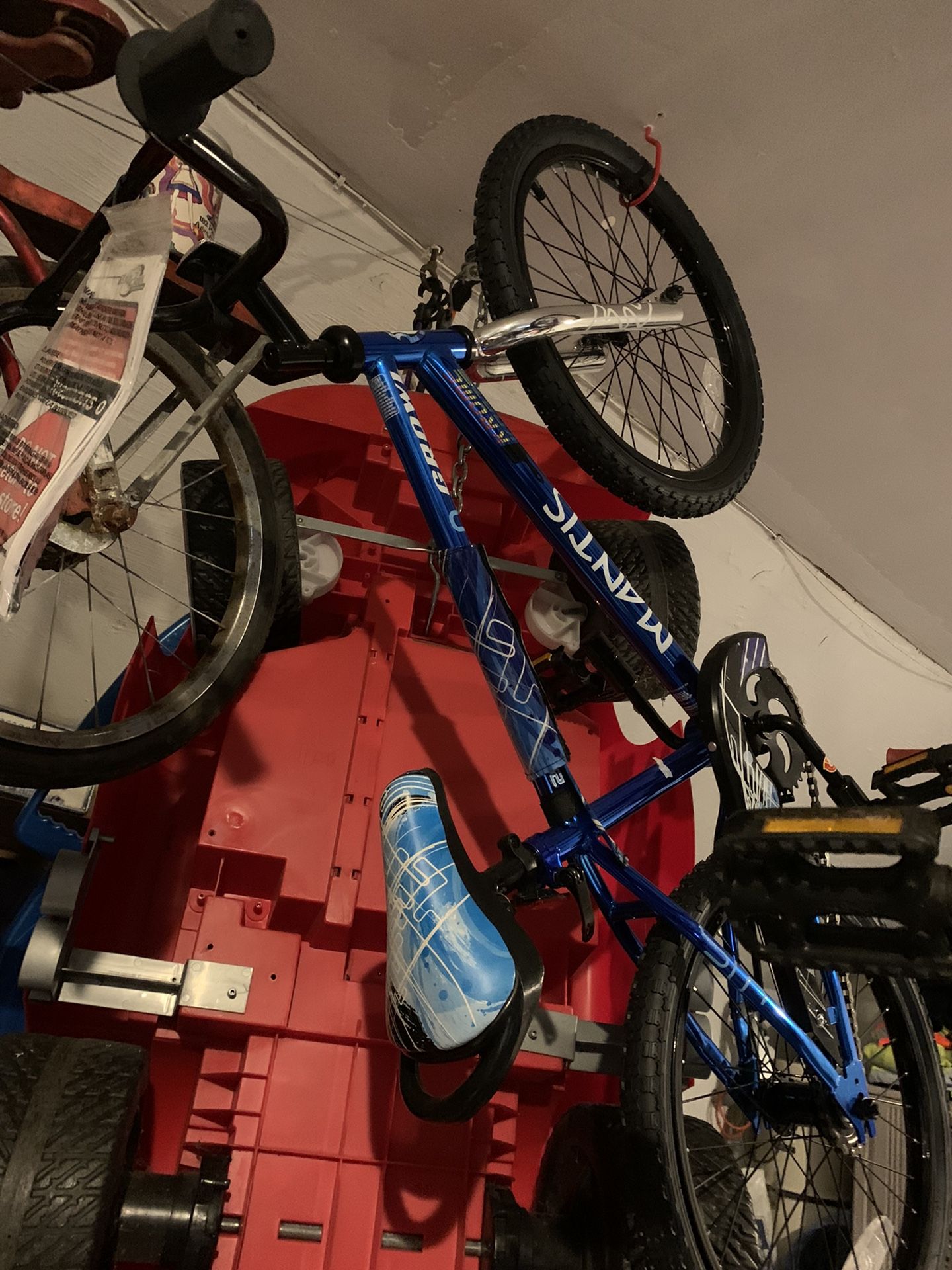 BRAND NEW KIDS BIKE