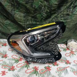 2018-22 GMC Terrain Right Headlight Computer 