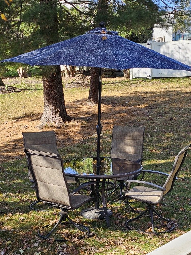 Patio Table And Chairs