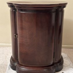 Antique Henredon Burl Walnut Clover Shaped Drum Cabinet Accent Side Table