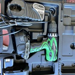 Drill +charger/extra battery