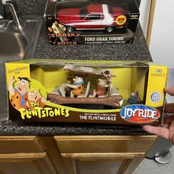 The Flint Stones FlintMobile Die Cast Metal 