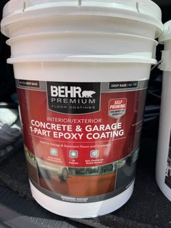 Cubeta apoxi. Especial para pintar cualquier tipo de pisos de concreto. Todo. Está nuevo.  Una cubeta x &225. O mejor oferta razonable