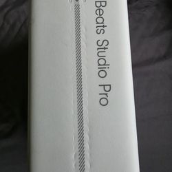 Beats Studio Pro Sealed