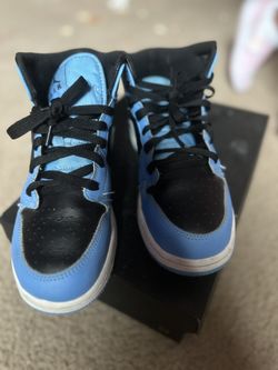Air Jordan Mid 1