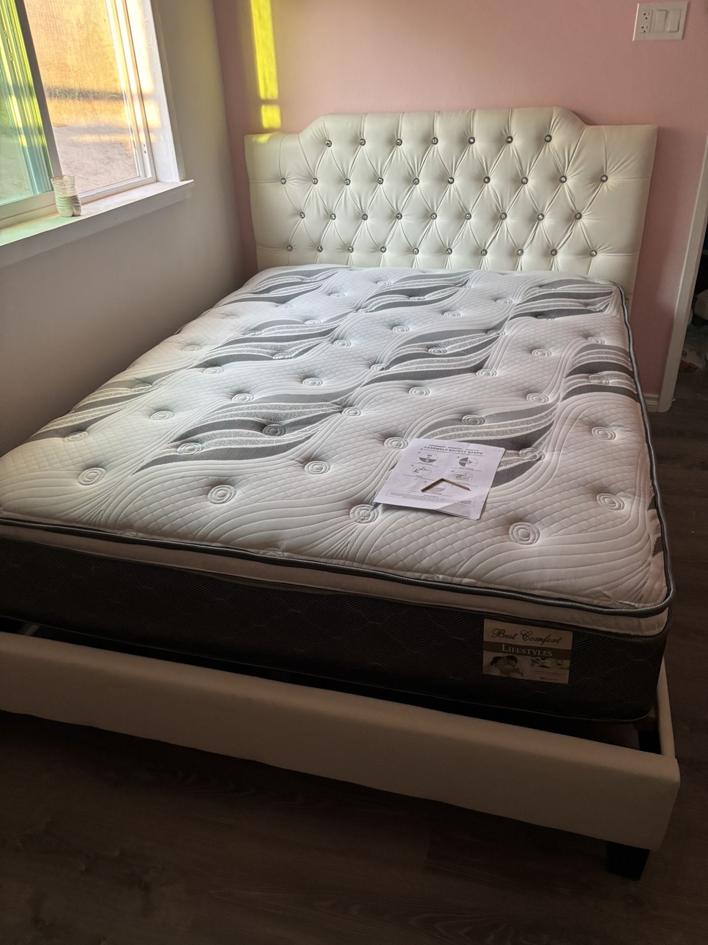 Queen Size Bed Frame With Mattress