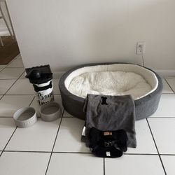 Dog Bed (large) & Accessories 