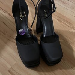 ALDO block heels ( NEW)