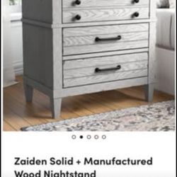 Zaiden 30'' Tall 3 Drawer Nightstand 