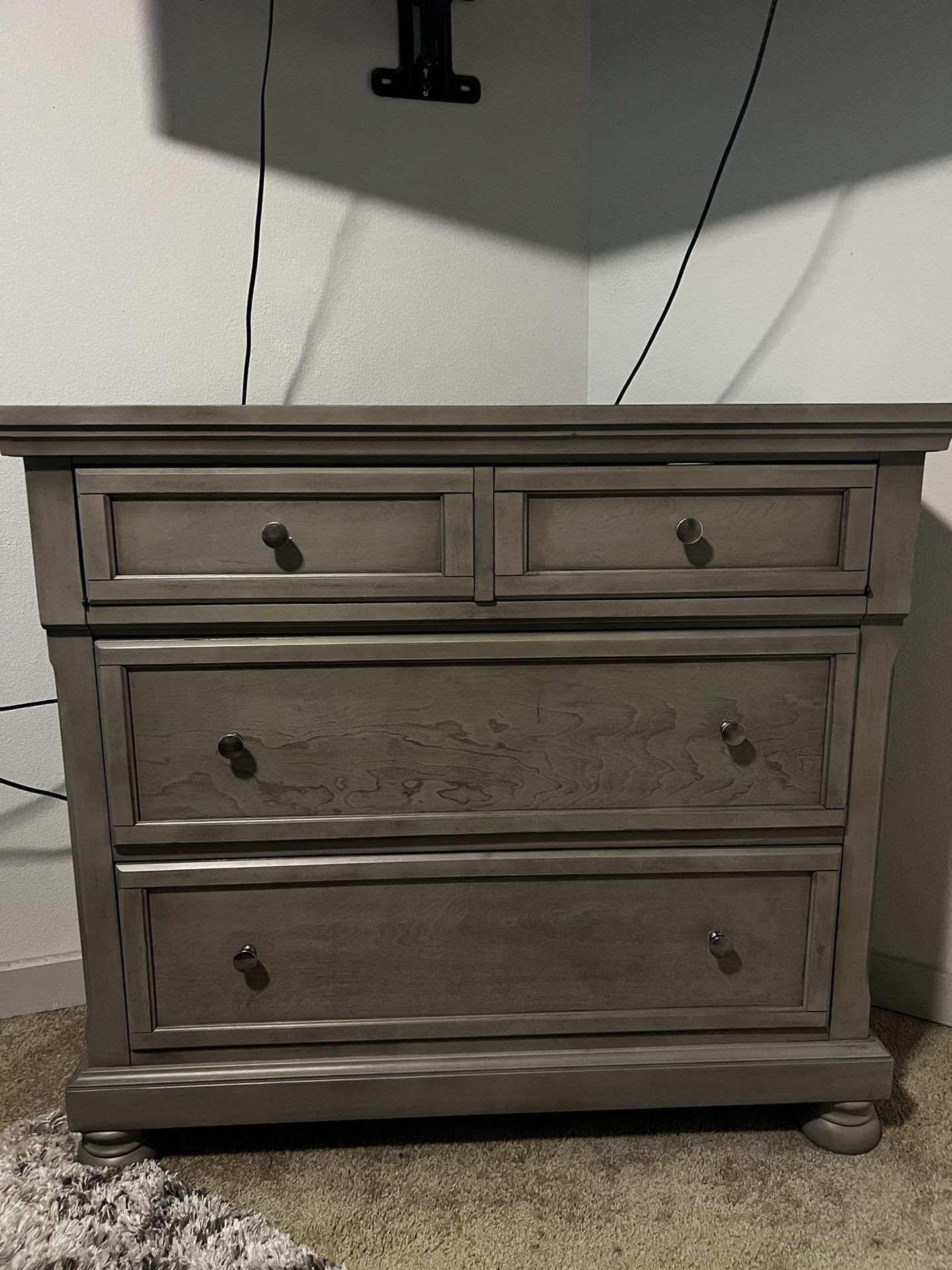 TV Console With 2 Drawers