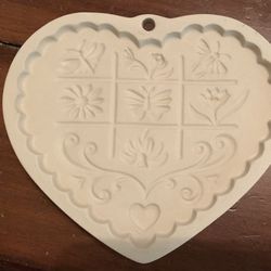 Pampered Chef 1996 Gardens Of The Heart Clay Cookie Mold