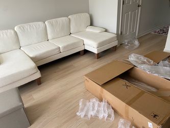 White Sectional Sofa with Chaise