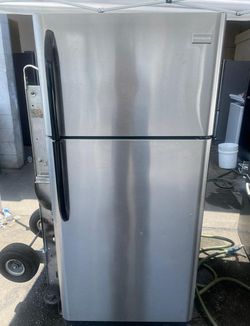 Frigidaire Top Mount Stainless Fridge
