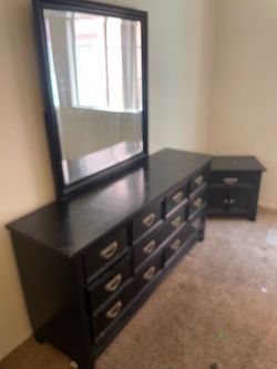 Nightstands and dresser with mirror