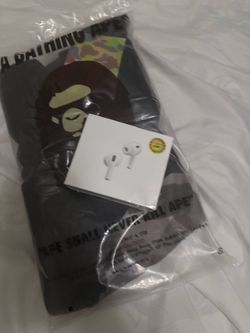 Bape T-shirt + AirPods Pro 3 ANC