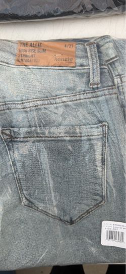 NEW WITH TAGS LADIES YOUTH JEANS various sizes