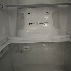 Samsung Ice Maker Refrigerator 