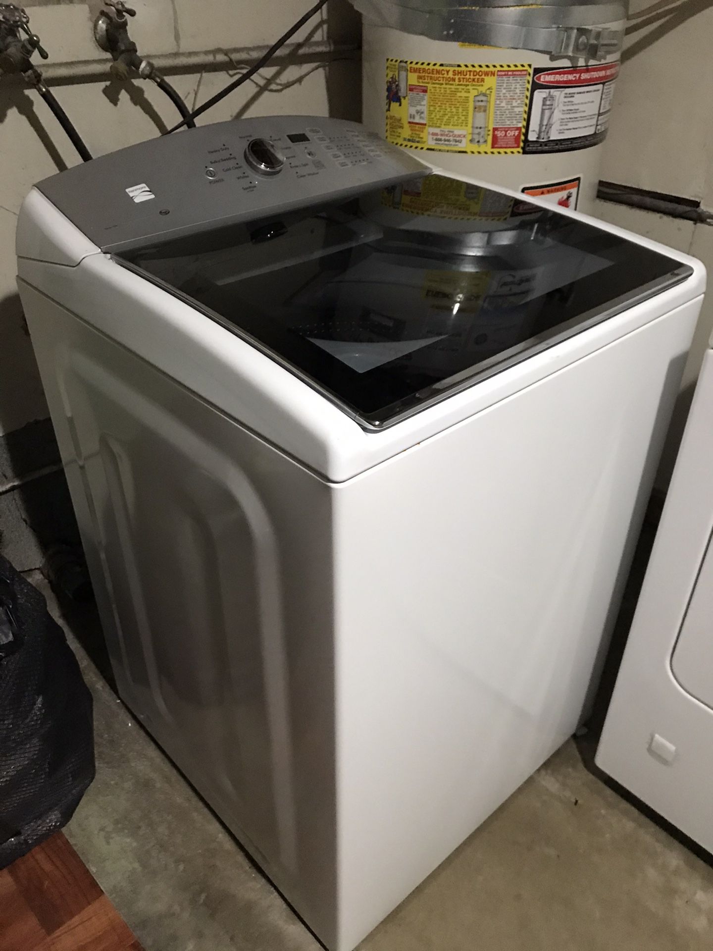 Auto Washer Kenmore brand very good condition $200