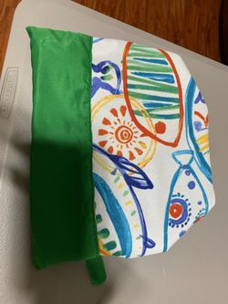 Reversible surgical scrub cap