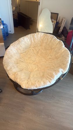 Pier 1 Papasan like new $224 MSRP