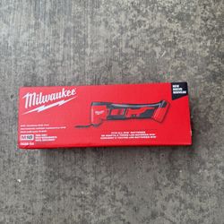 Multitool Milwaukee M18