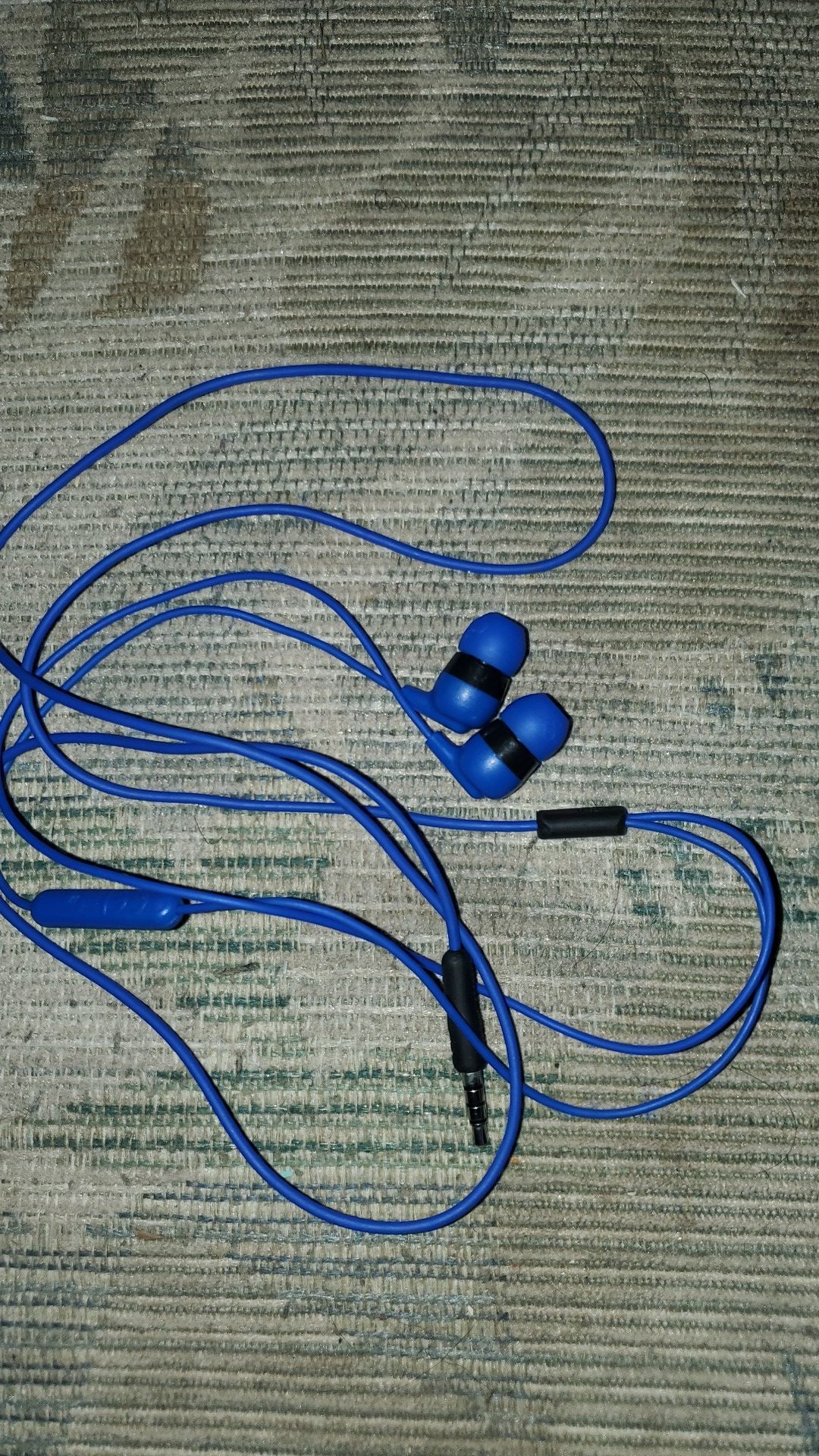 Skullcandy headphones