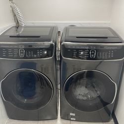 SAMSUNG FLEX WASHER AND Gas DRYER 