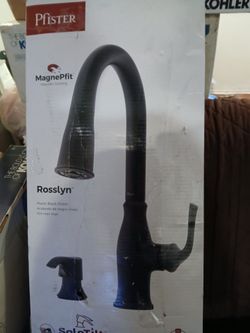 PFISTER Roselyn Matte Black Kitchen Faucet