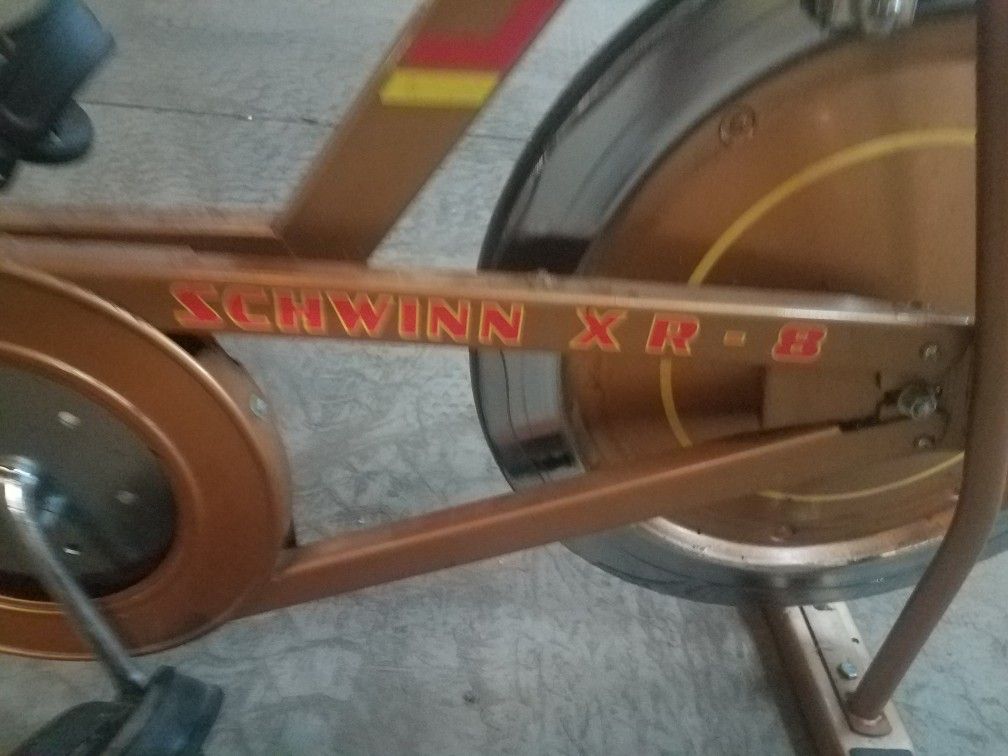 schwinn xr8 exercise bike