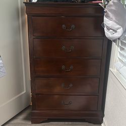Wardrobe With 5 Drawers