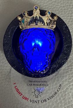 Bath & Bodyworks Royal Crown Skull multi Color Changing Light up Fragrance Deodorizer Visor Clip Car Vent