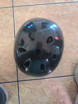 Razor V17 Youth Bike Helmet
