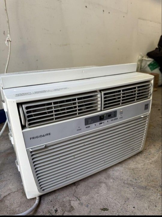 Frigidaire Window Air Conditioner 6500 BTU