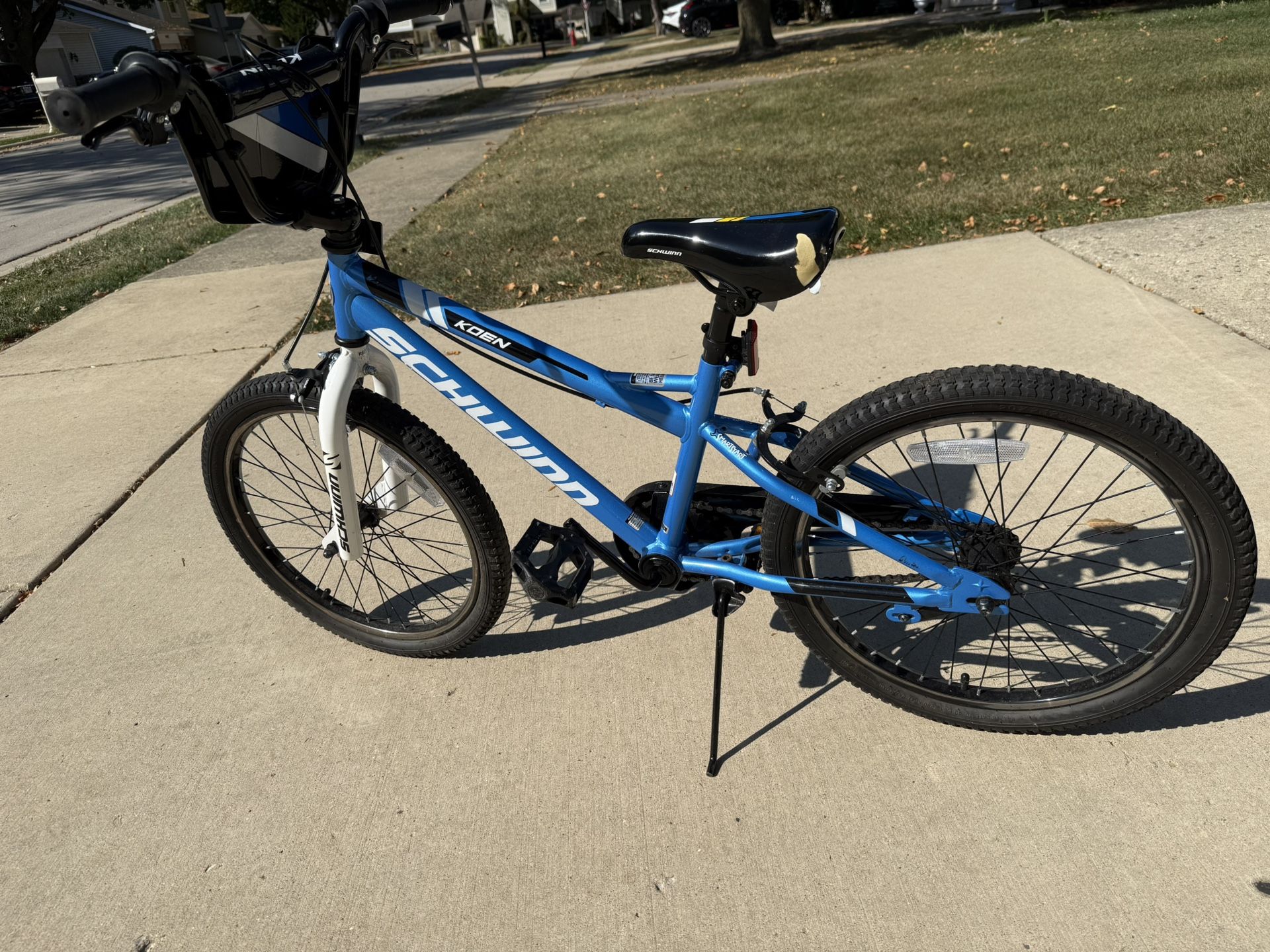 Schwinn Koen 20” Kids Bike - Blue, BMX Style